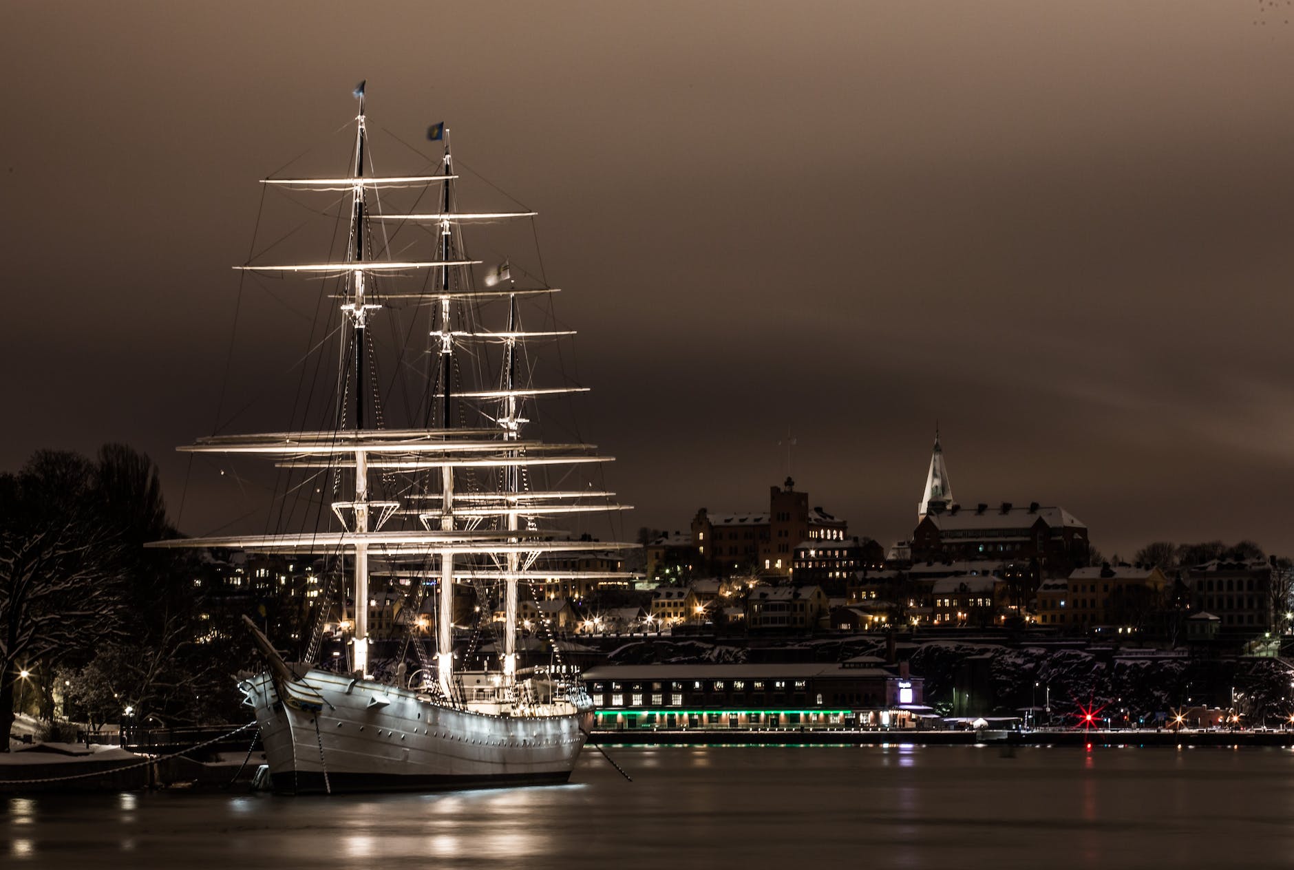 sailboat-water-stockholm-ship.jpg